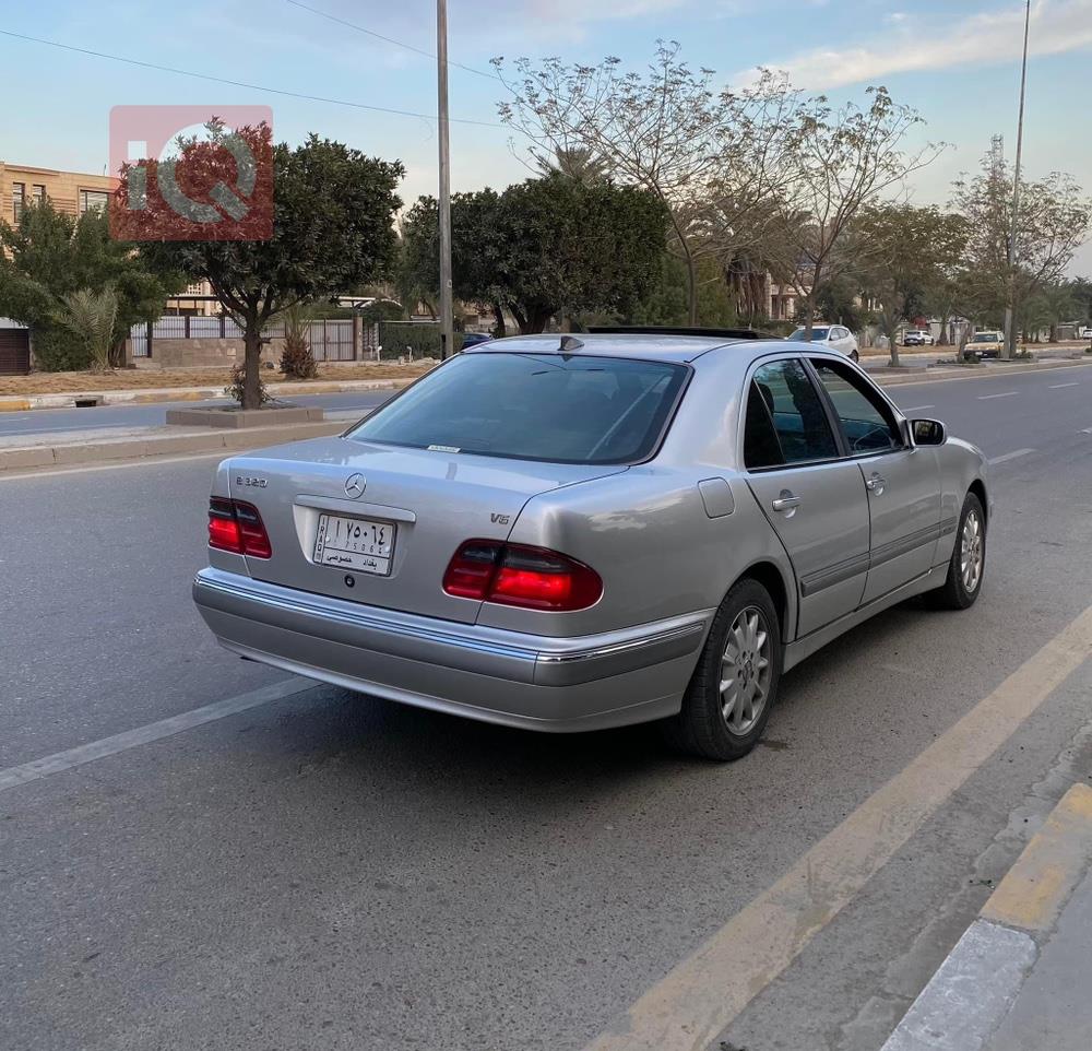 مرسيدس بنز E-Class